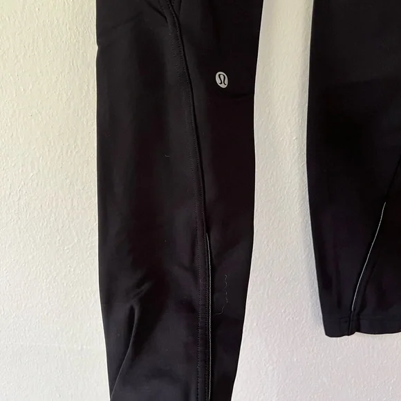 Lululemon high-rise thermal tight 28” - Picture 4 of 5